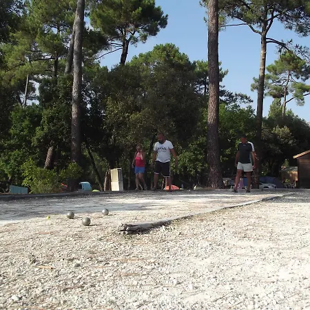 Camping De Maubuisson * カルカン